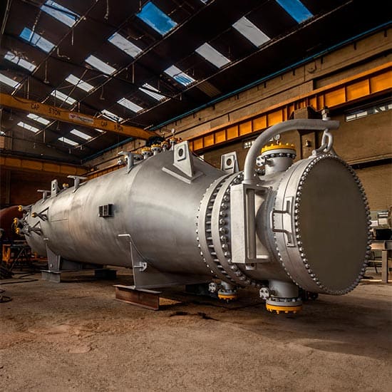 Heat exchanger design of a Kettle type reboiler for distillation columns.